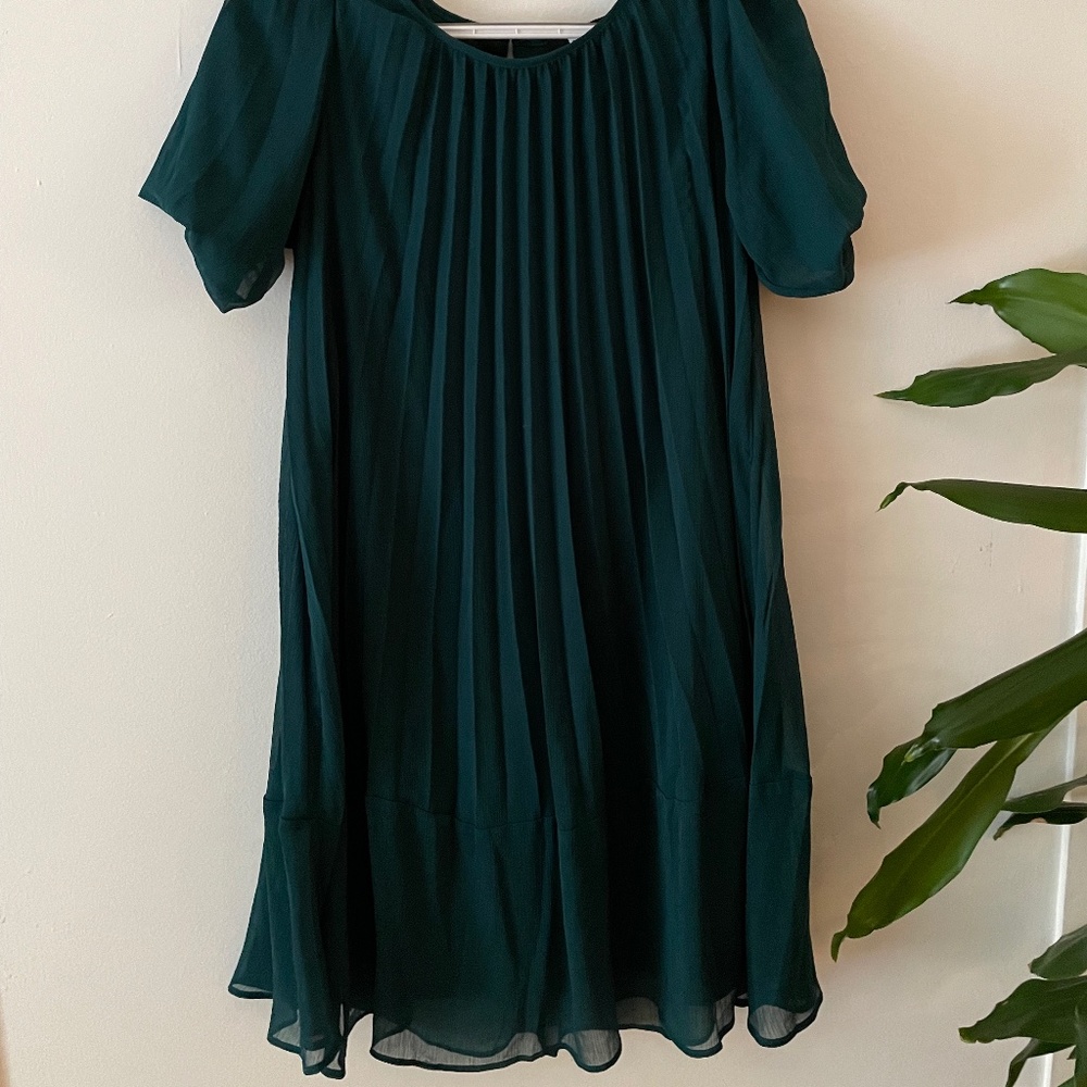 Winter Green Flowy DKNY Party Dress